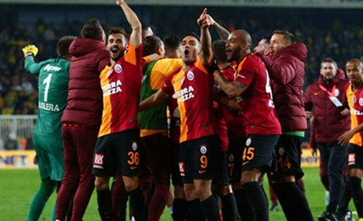 Galatasaray'da pazarlıklar başladı!