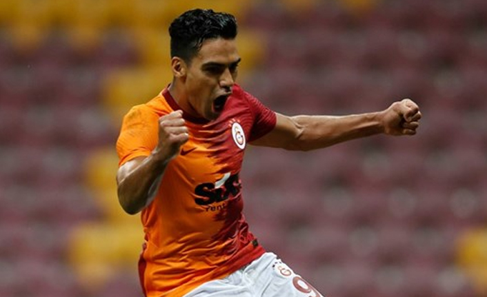 Galatasaray'dan Falcao ve Feghouli kararı