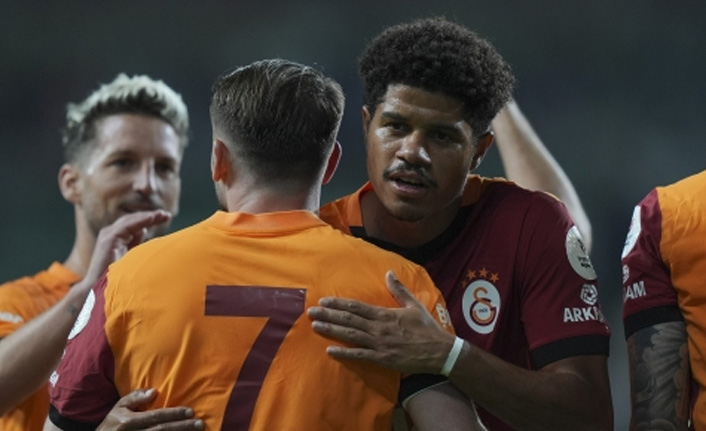 Galatasaray'da Gabriel Sara'ya tam not!