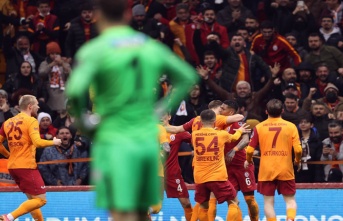 Galatasaray'da futbolculara maaş dopingi